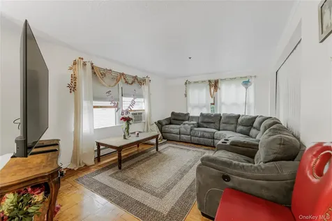 82 Riverdale Avenue White Plains NY 10607