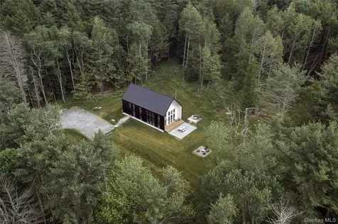 596 Perry Road Bethel NY 12720