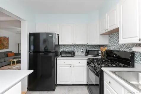 3 Peck Avenue Rye NY 10580