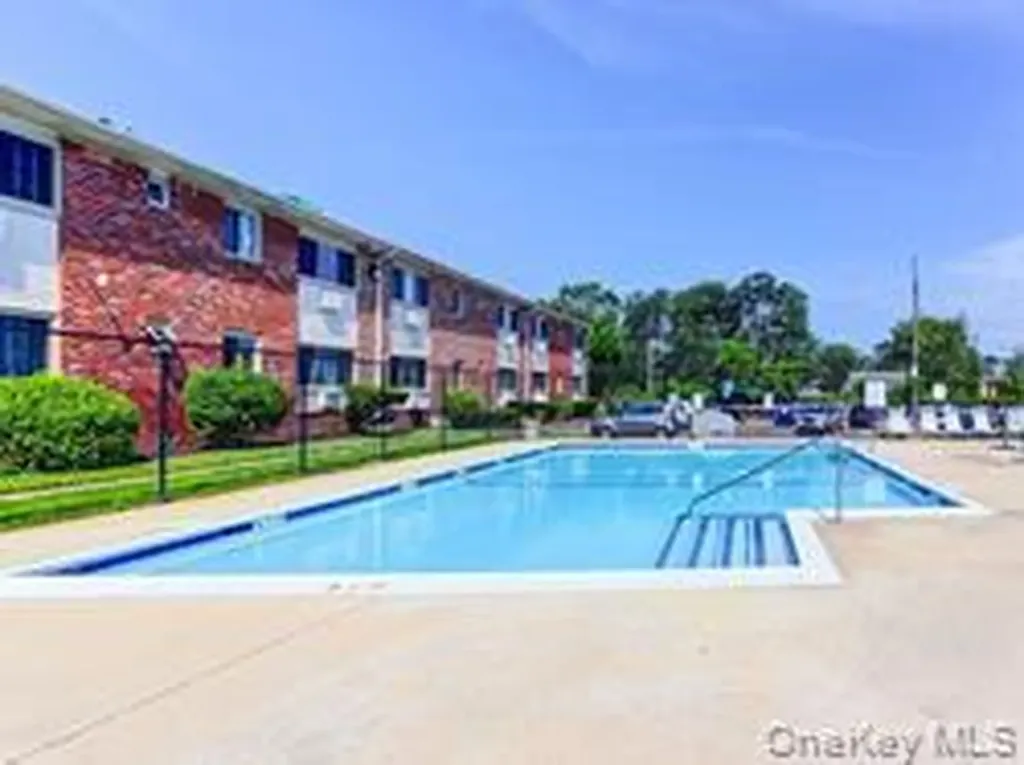 2449F Union Boulevard Islip NY 11751