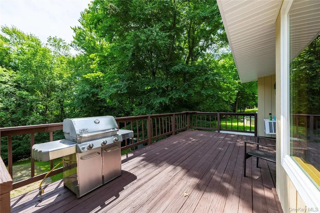 326 Lovell Street Mahopac NY 10541