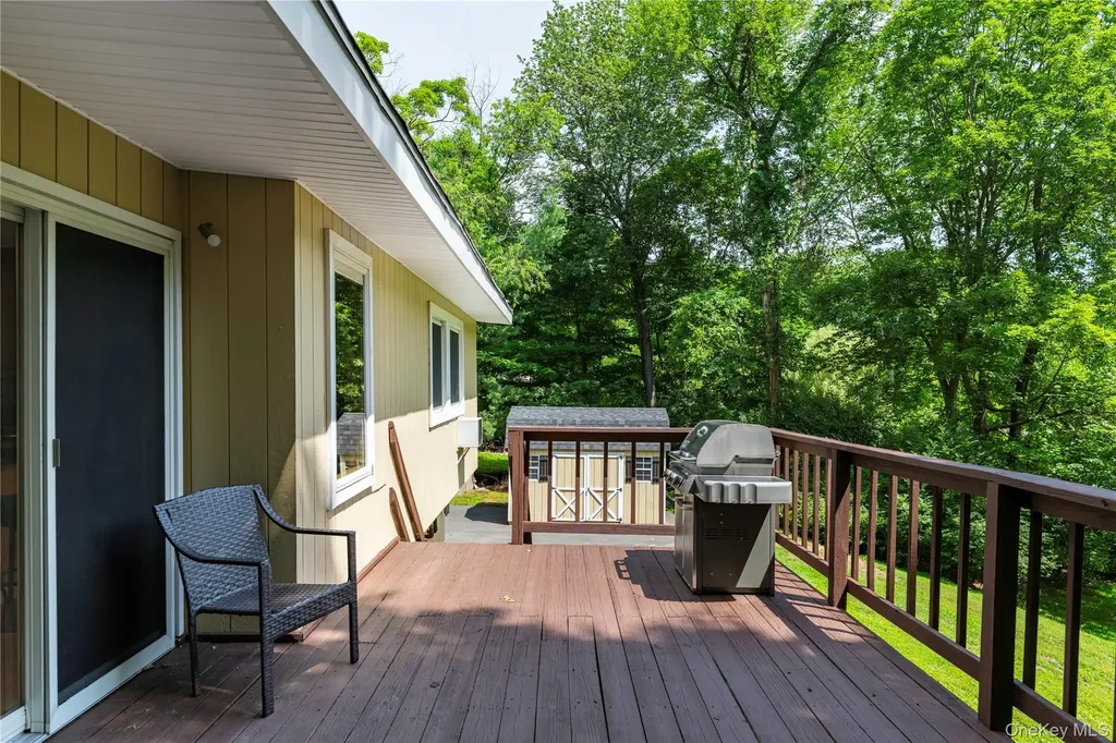 326 Lovell Street Mahopac NY 10541
