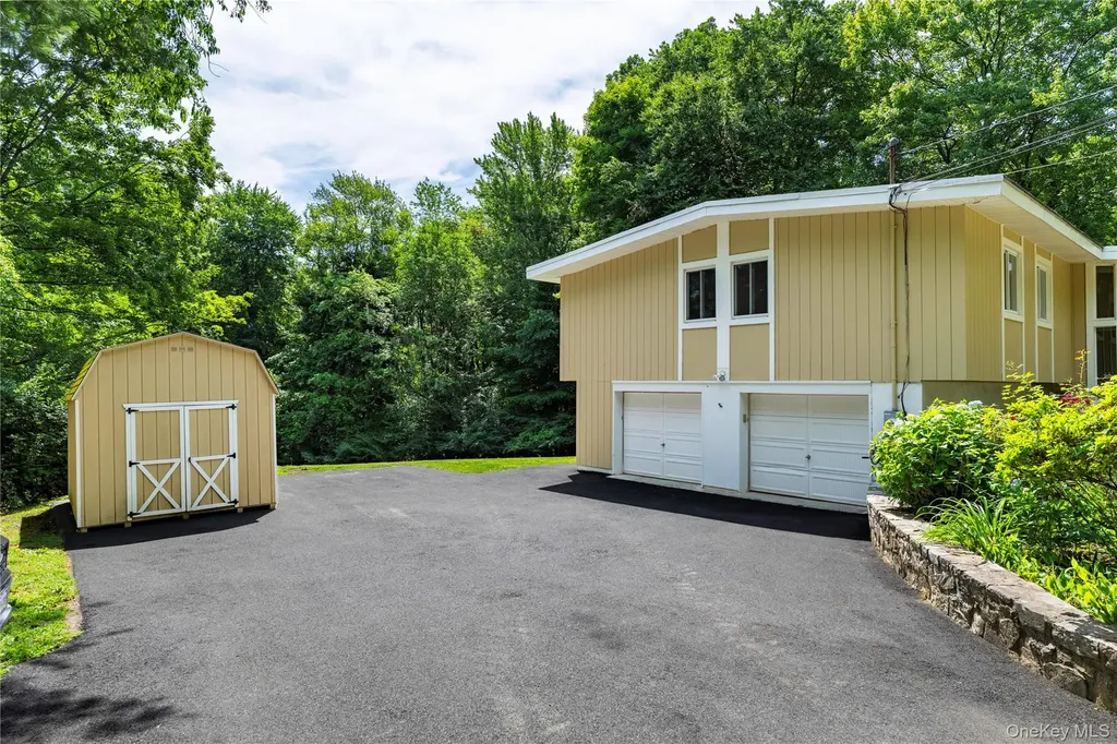 326 Lovell Street Mahopac NY 10541