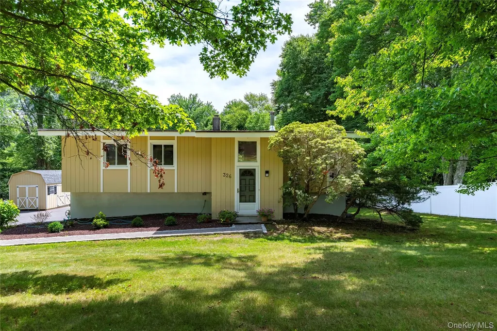 326 Lovell Street Mahopac NY 10541