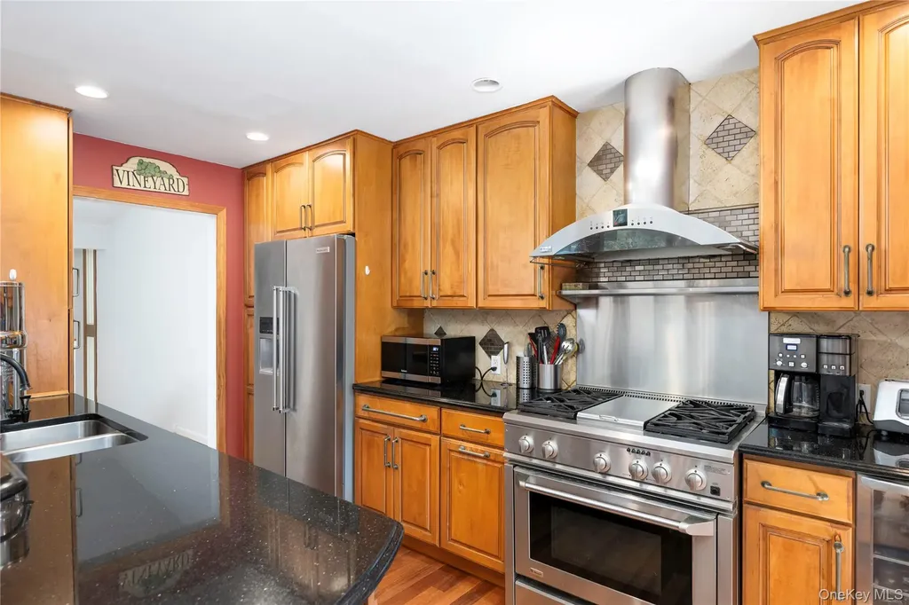 326 Lovell Street Mahopac NY 10541