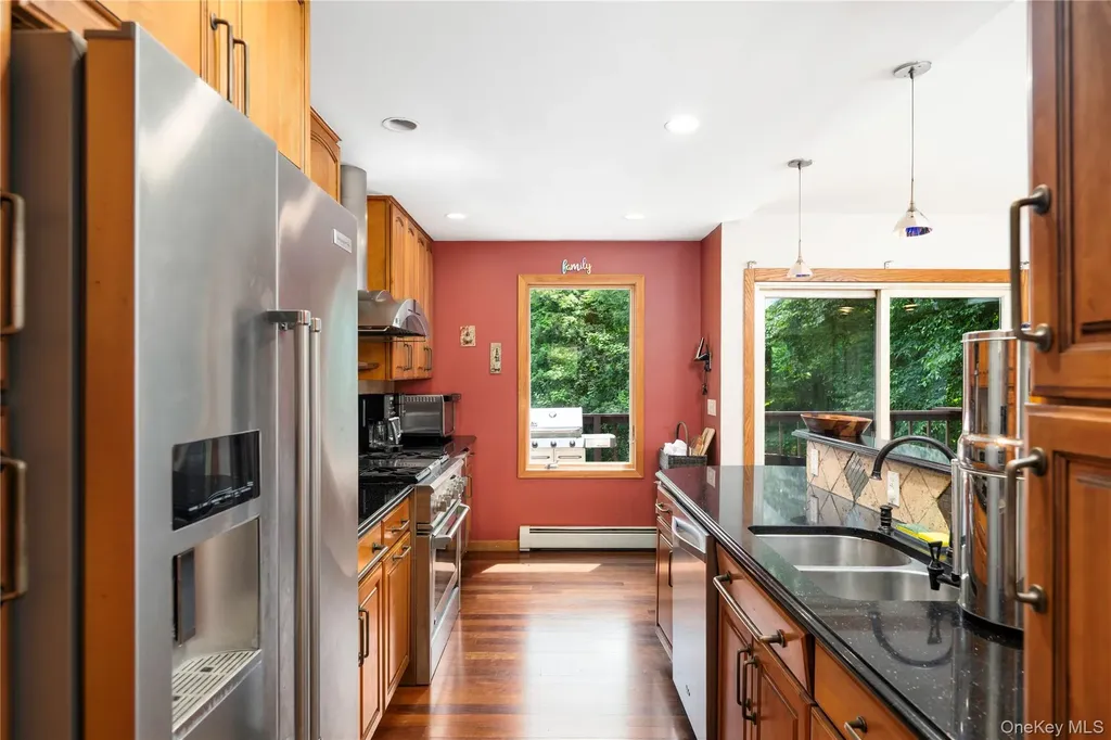 326 Lovell Street Mahopac NY 10541