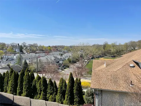 175 Woodruff Avenue Scarsdale NY 10583