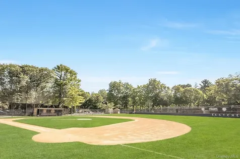 175 Woodruff Avenue Scarsdale NY 10583