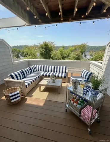 213 River View Drive Poughkeepsie NY 12601