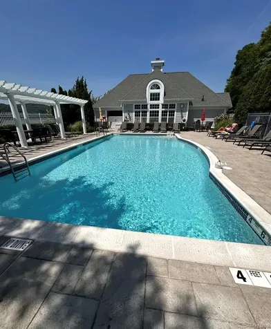 213 River View Drive Poughkeepsie NY 12601
