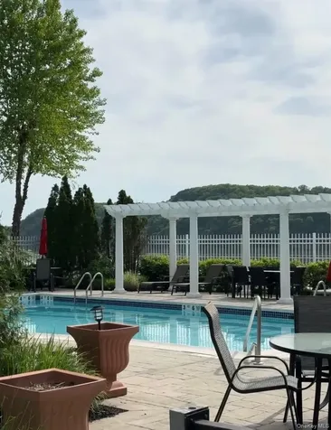 213 River View Drive Poughkeepsie NY 12601