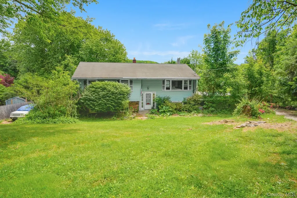 43 Sunset Drive Patterson NY 12563