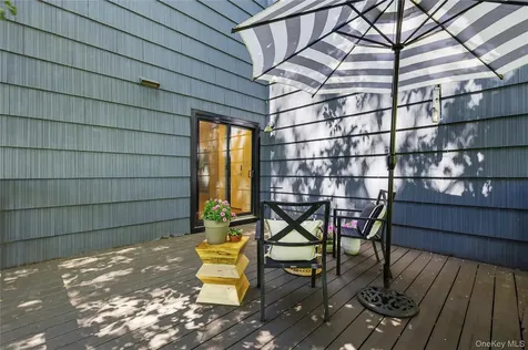 2 Sherwood Place Scarsdale NY 10583