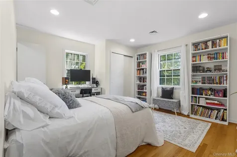 2 Sherwood Place Scarsdale NY 10583