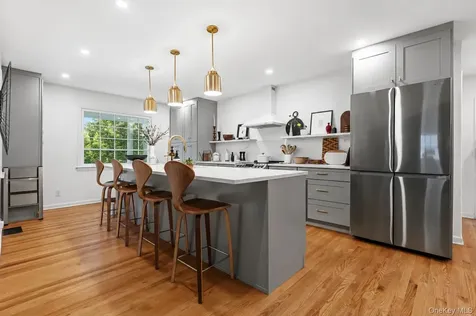 2 Sherwood Place Scarsdale NY 10583