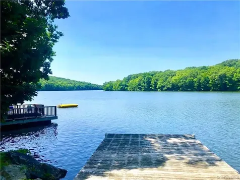 64 Lillian Road Mahopac NY 10541