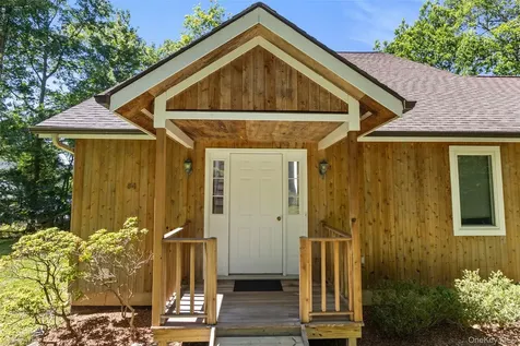 64 Lillian Road Mahopac NY 10541