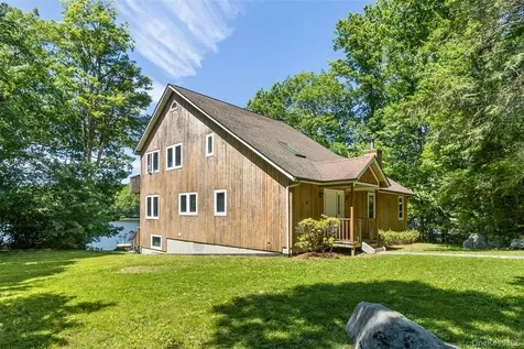 64 Lillian Road Mahopac NY 10541