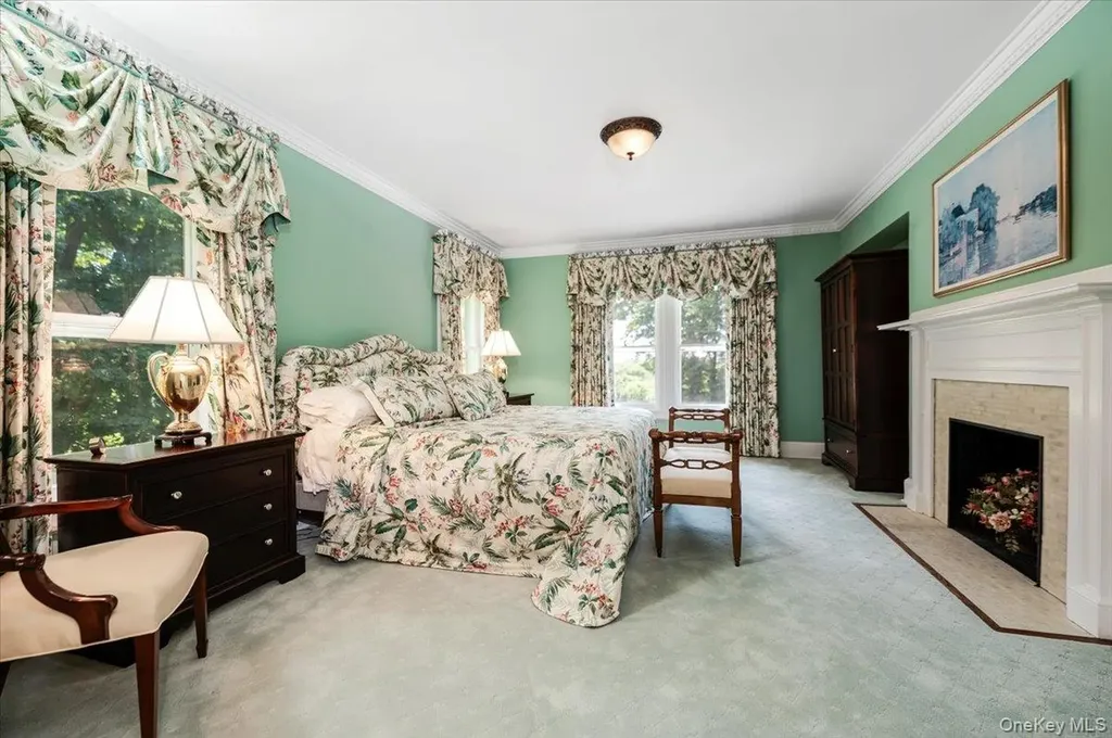 563 Asharoken Avenue Northport NY 11768