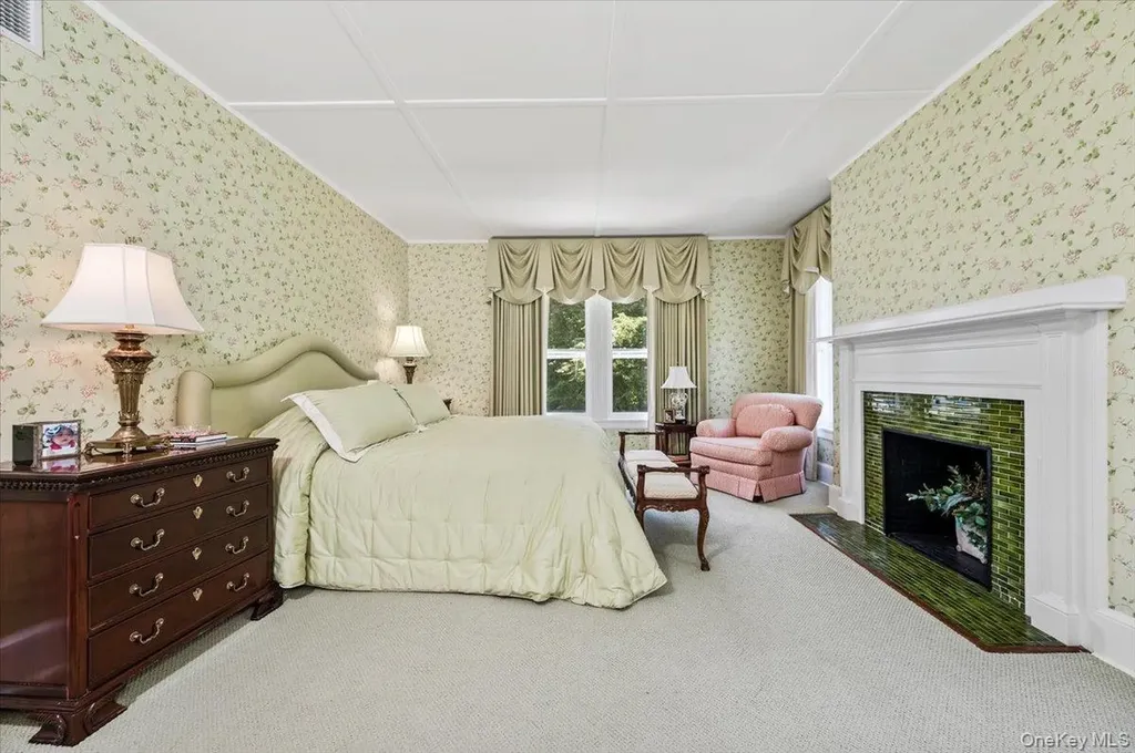 563 Asharoken Avenue Northport NY 11768