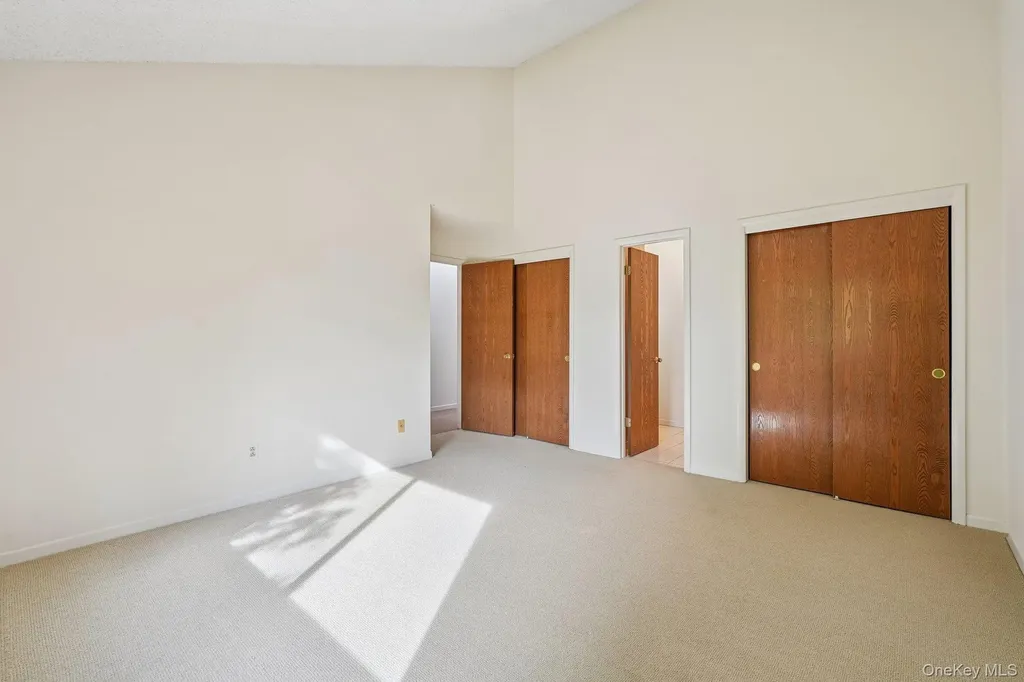 12 Evan Court Nanuet NY 10954