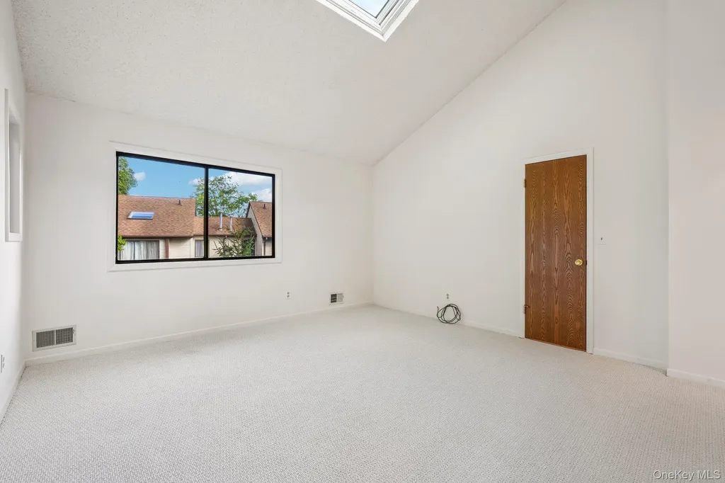 12 Evan Court Nanuet NY 10954
