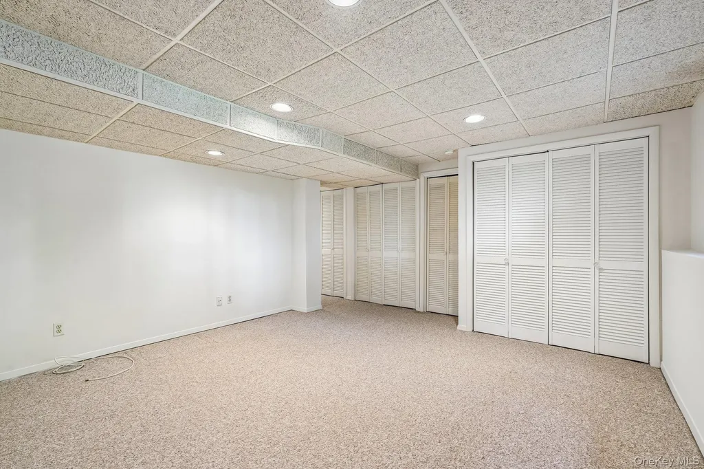 12 Evan Court Nanuet NY 10954