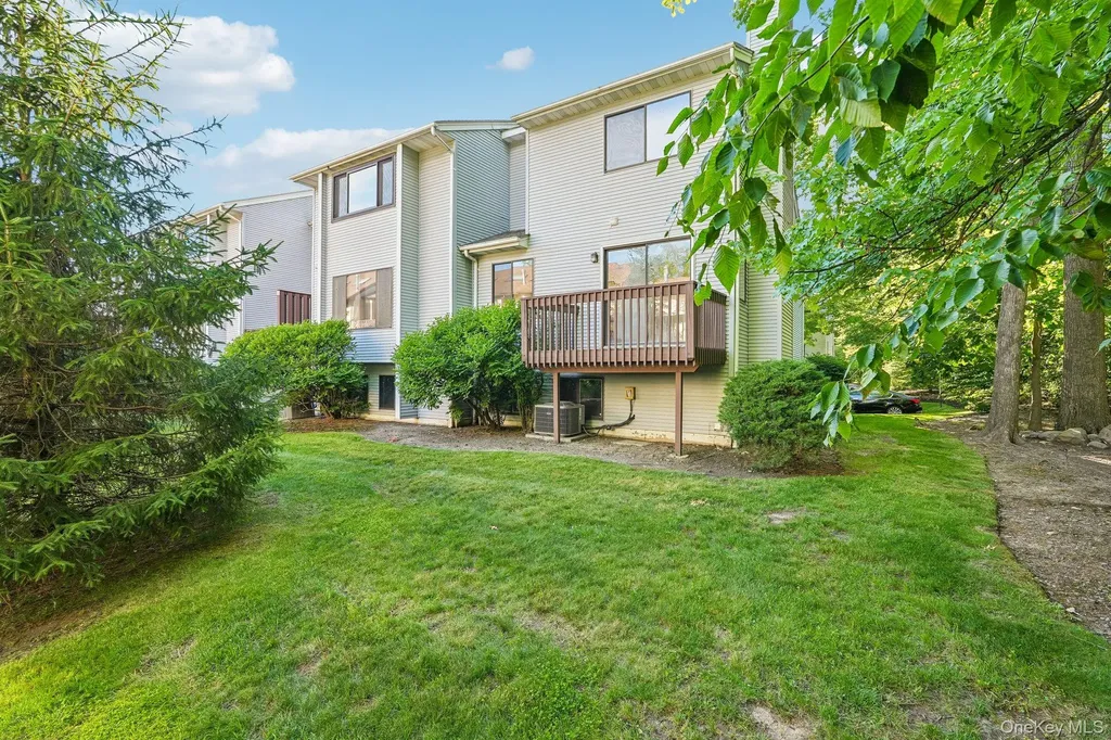 12 Evan Court Nanuet NY 10954