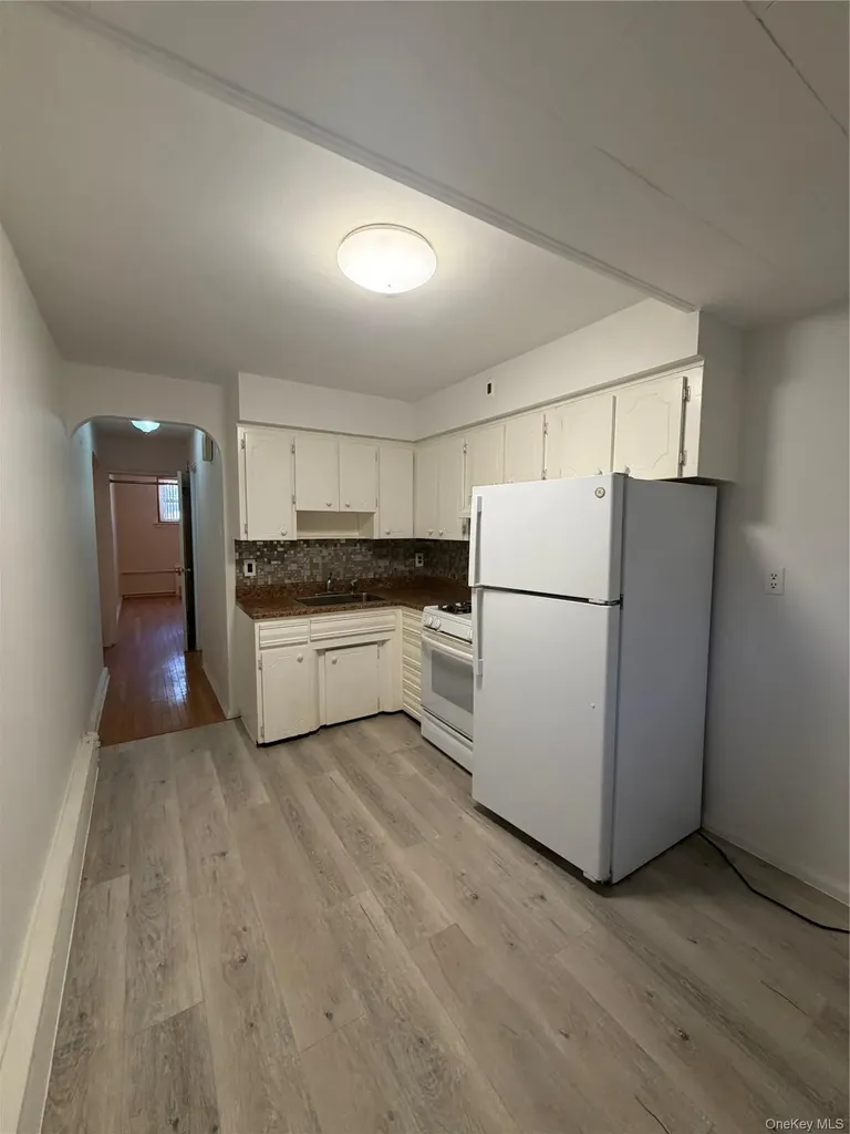 8621 17th Avenue Brooklyn NY 11214