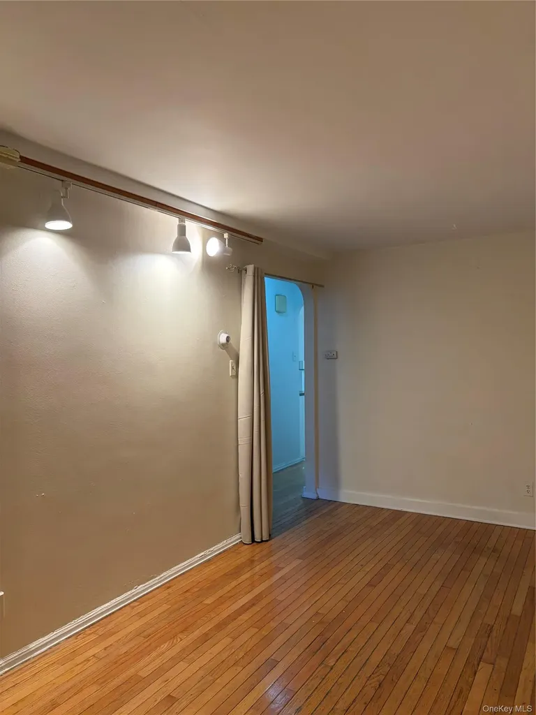 8621 17th Avenue Brooklyn NY 11214