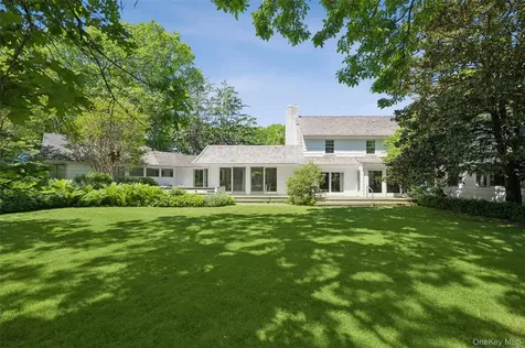 18 Jagger Lane Westhampton NY 11977