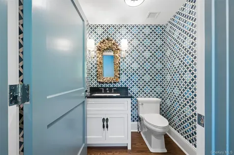 18 Jagger Lane Westhampton NY 11977