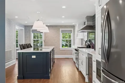 18 Jagger Lane Westhampton NY 11977
