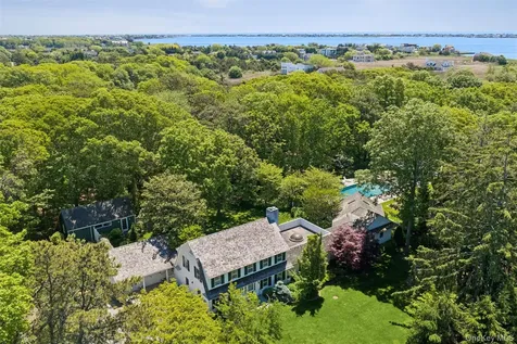 18 Jagger Lane Westhampton NY 11977