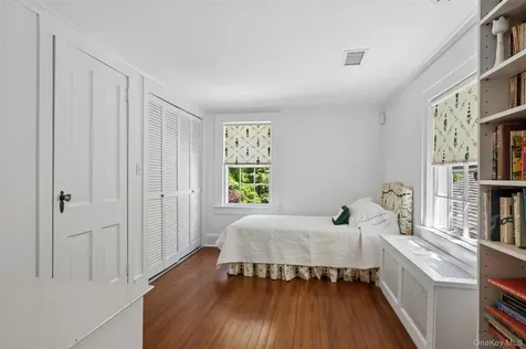 18 Jagger Lane Westhampton NY 11977