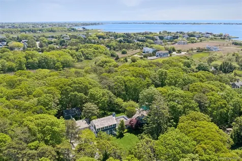 18 Jagger Lane Westhampton NY 11977
