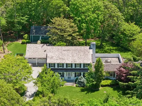 18 Jagger Lane Westhampton NY 11977