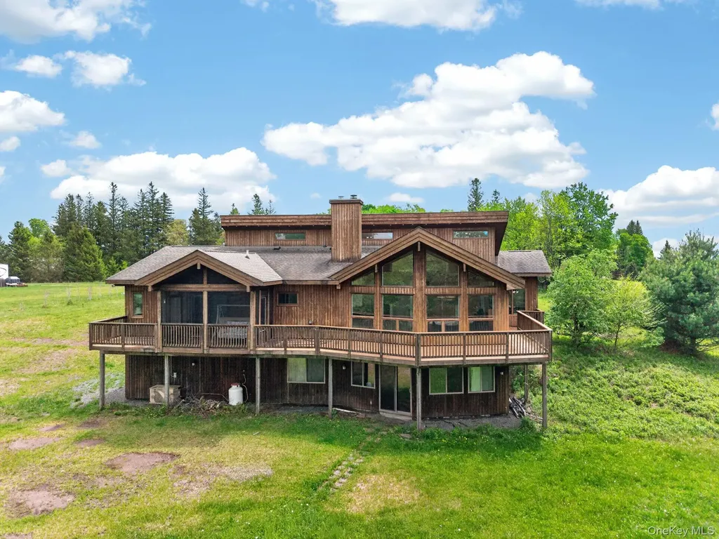 81 N Pond Drive Livingston Manor NY 12768