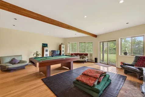 81 N Pond Drive Livingston Manor NY 12768