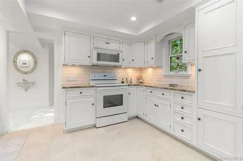 8 Rock Hill Road Mahopac NY 10541