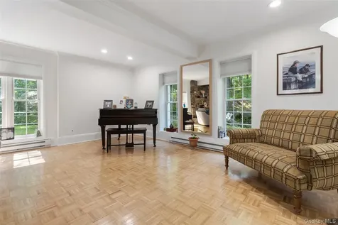 8 Rock Hill Road Mahopac NY 10541