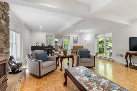 8 Rock Hill Road Mahopac NY 10541