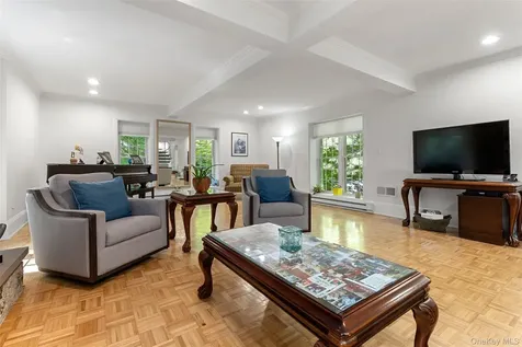 8 Rock Hill Road Mahopac NY 10541
