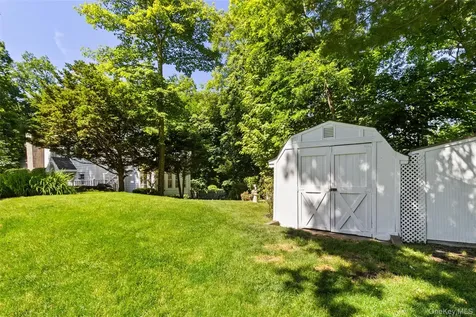 8 Rock Hill Road Mahopac NY 10541