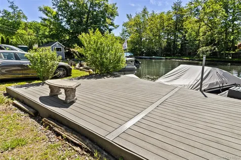 8 Rock Hill Road Mahopac NY 10541
