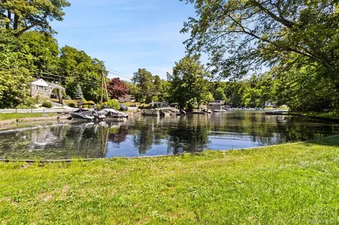 8 Rock Hill Road Mahopac NY 10541