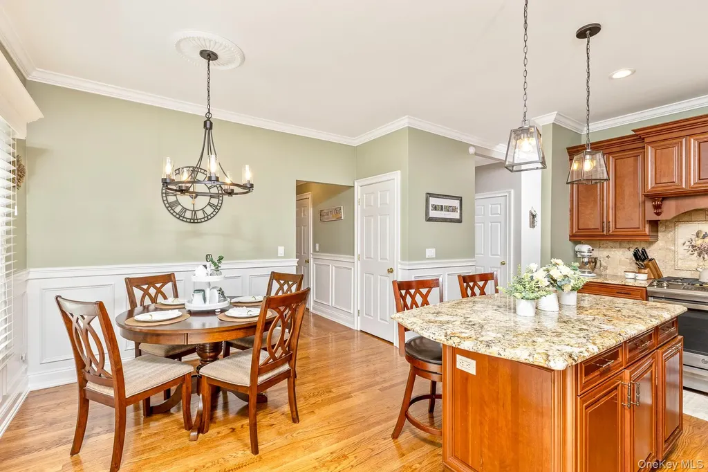 11 Coventry Lane Smithtown NY 11787