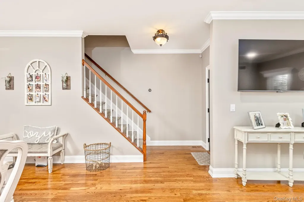 11 Coventry Lane Smithtown NY 11787
