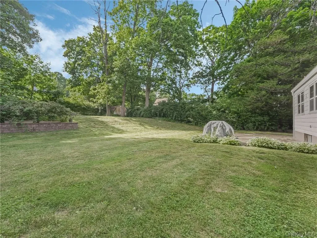7 S Park Avenue Nanuet NY 10954