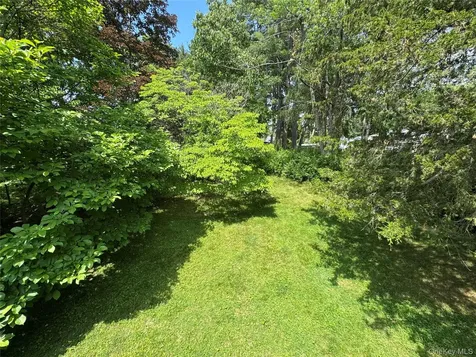 11 Lynbrook Road Poughkeepsie NY 12603